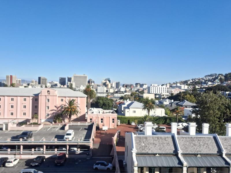 2 Bedroom Property for Sale in Gardens Western Cape